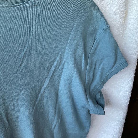 Chico’s Design Apparel Bliss Short Sleeve Tee Arctic; NWT; M/8 - Picture 5 of 10